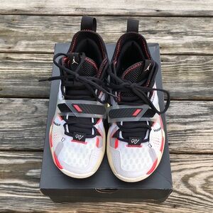 NIKE AIR JORDAN WHY NOT ZER0.3 IN BOX Women’s US8